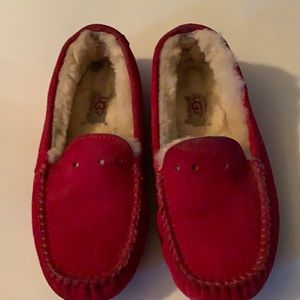 Moccasin Ugg slippers